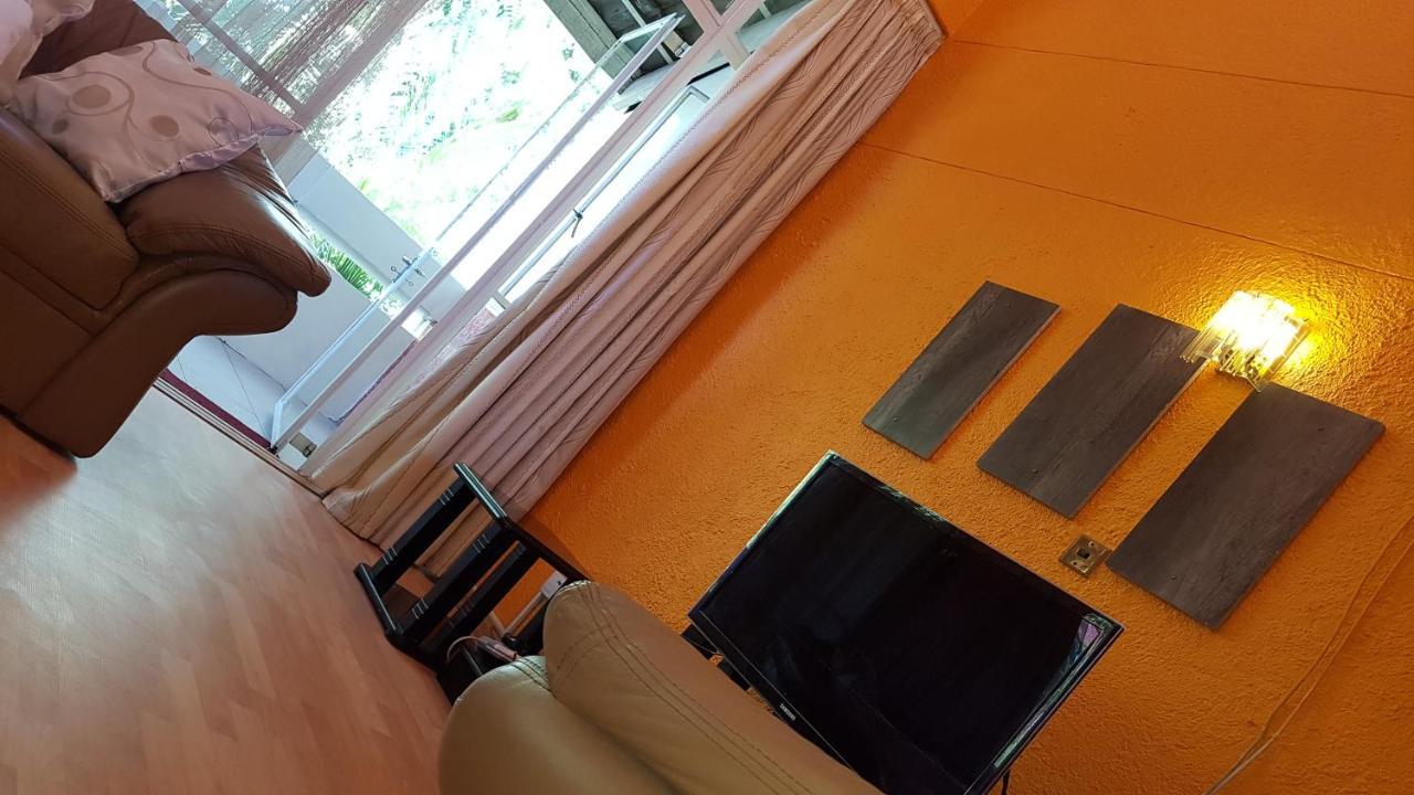 Lolo'S 1Bed Apt-Best Location-2Balconies ฮาราเร ภายนอก รูปภาพ